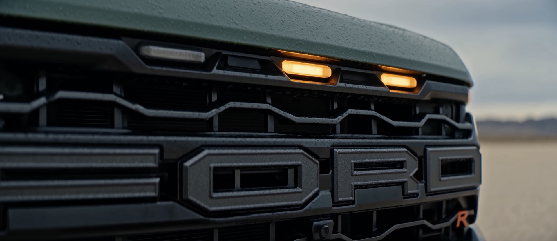 Ford Raptor R cover